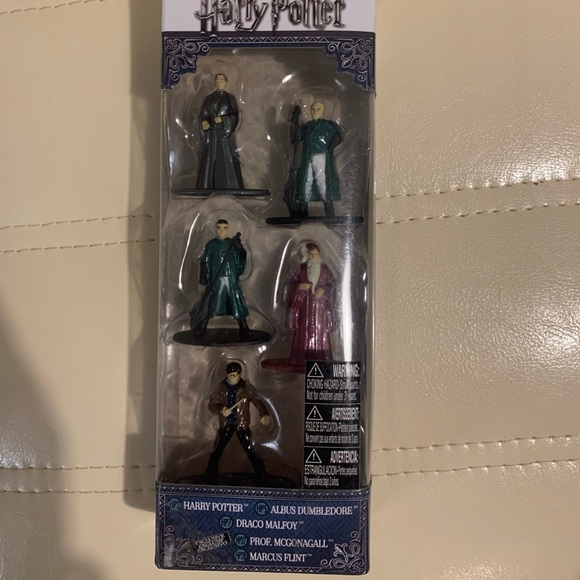 NIB Set of Harry Potter Nano Metalfigs - Picture 2 of 5